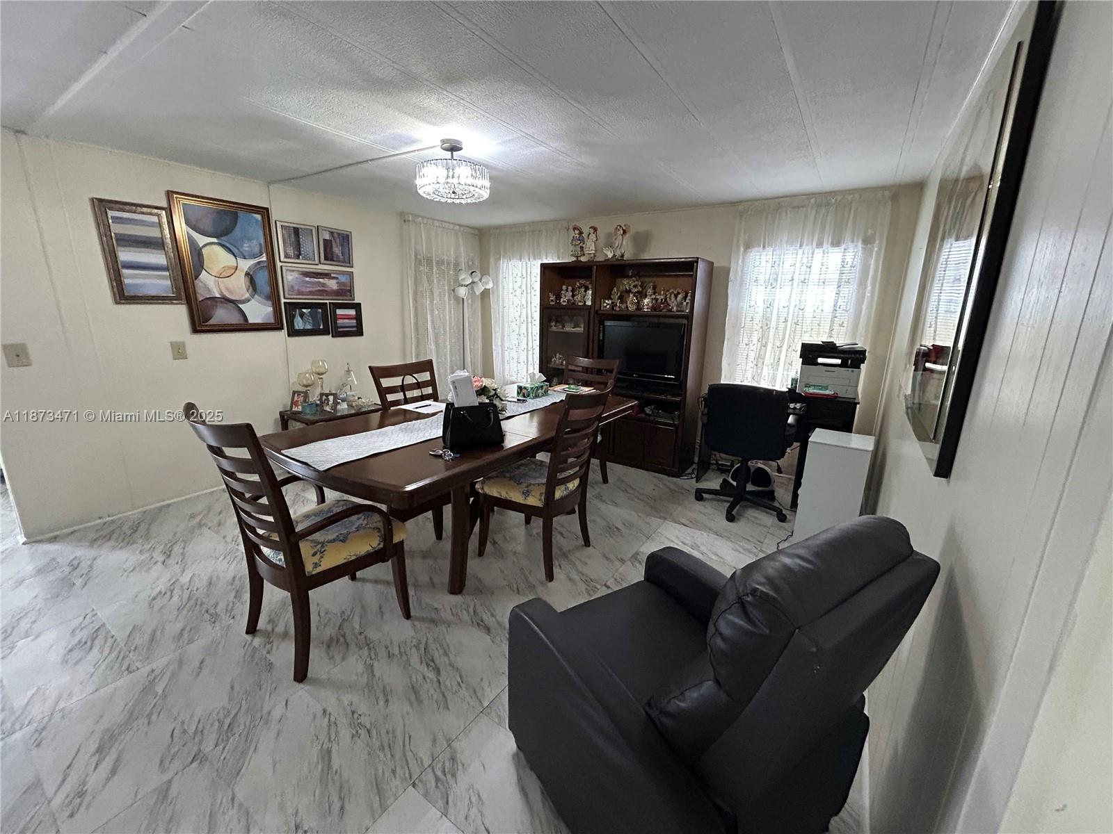 RAVENSWOOD GARDENS - Residential