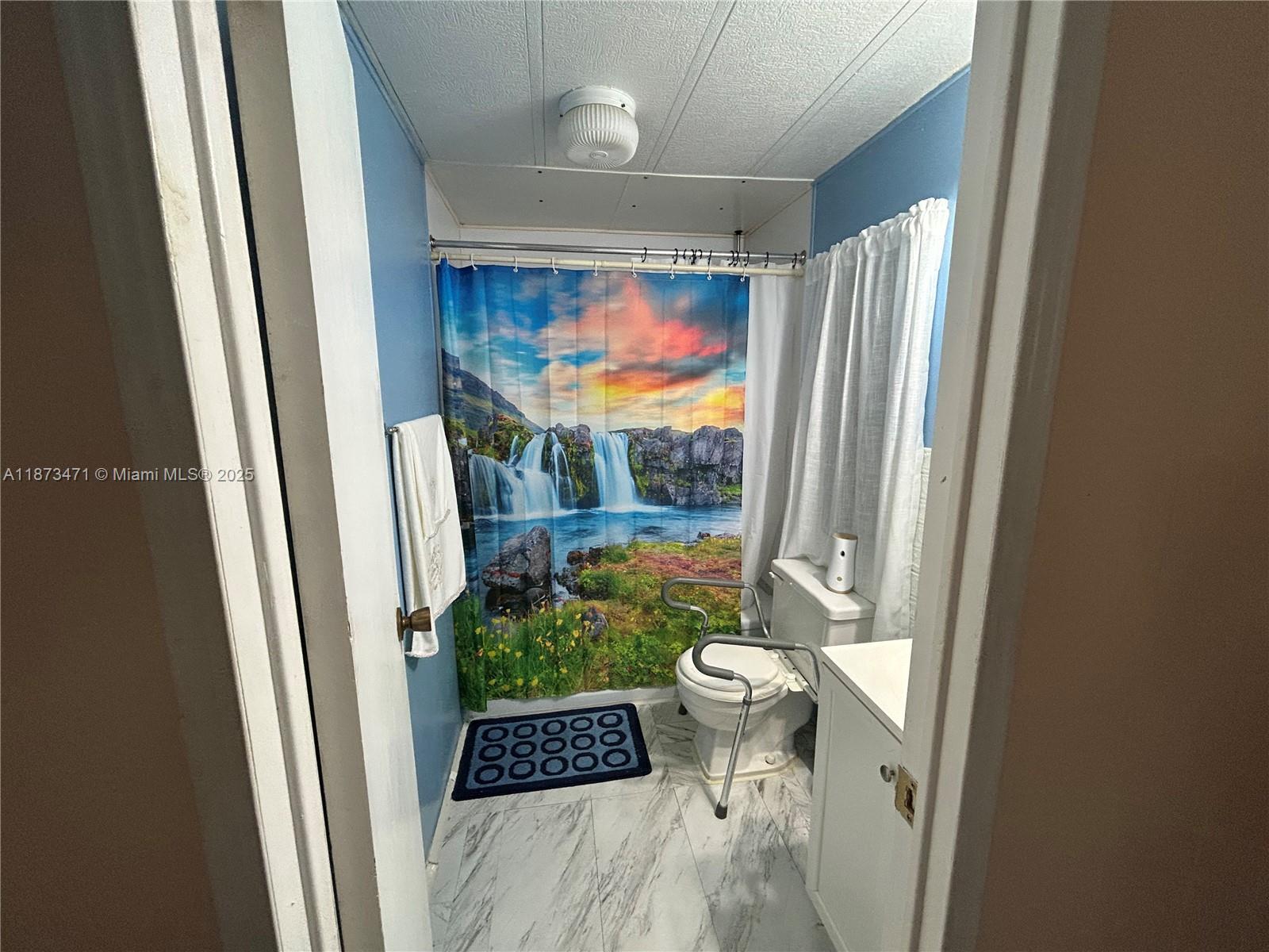 RAVENSWOOD GARDENS - Residential