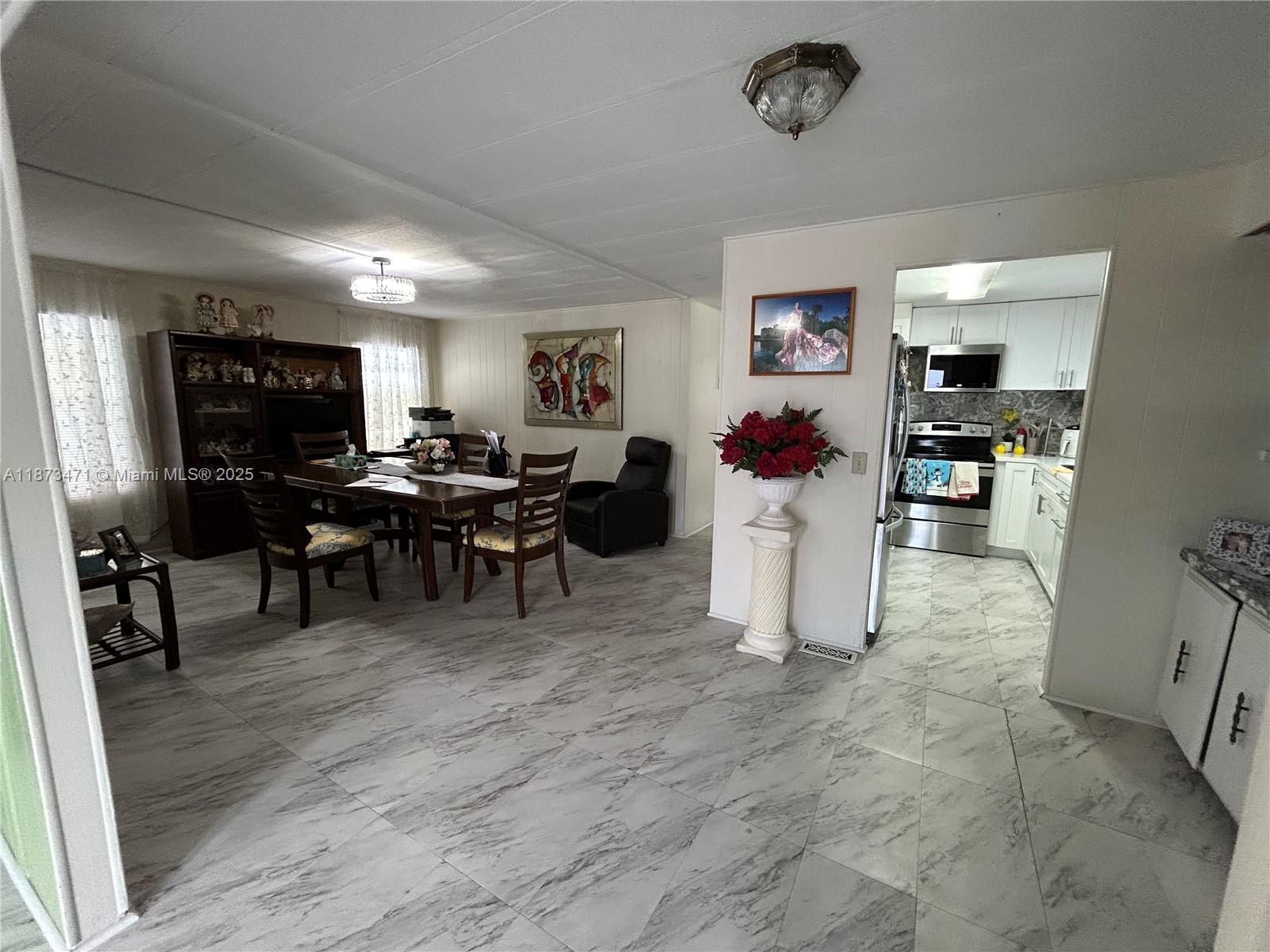 RAVENSWOOD GARDENS - Residential