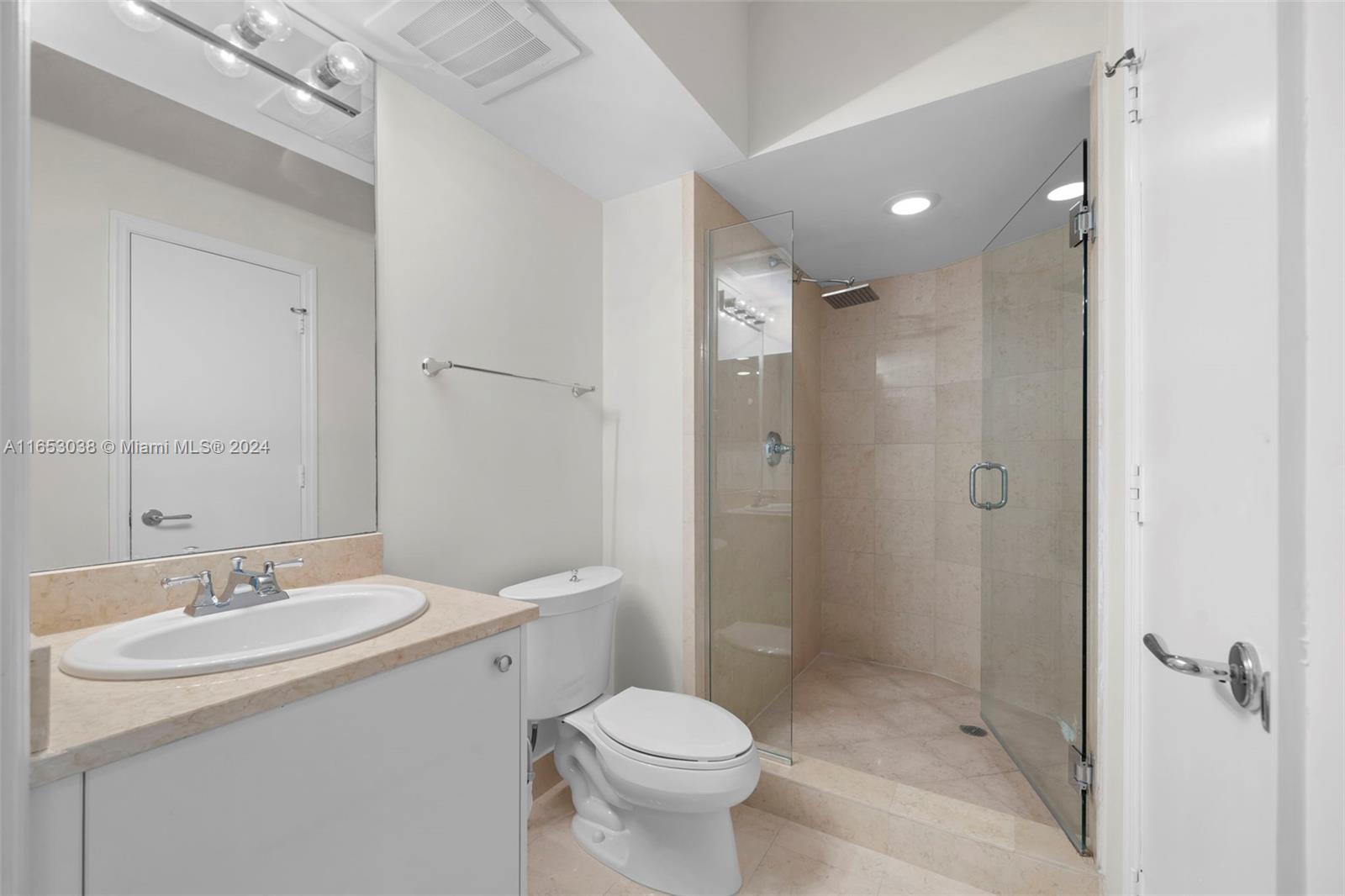 TURNBERRY VILLAGE SO TOWE - Residential
