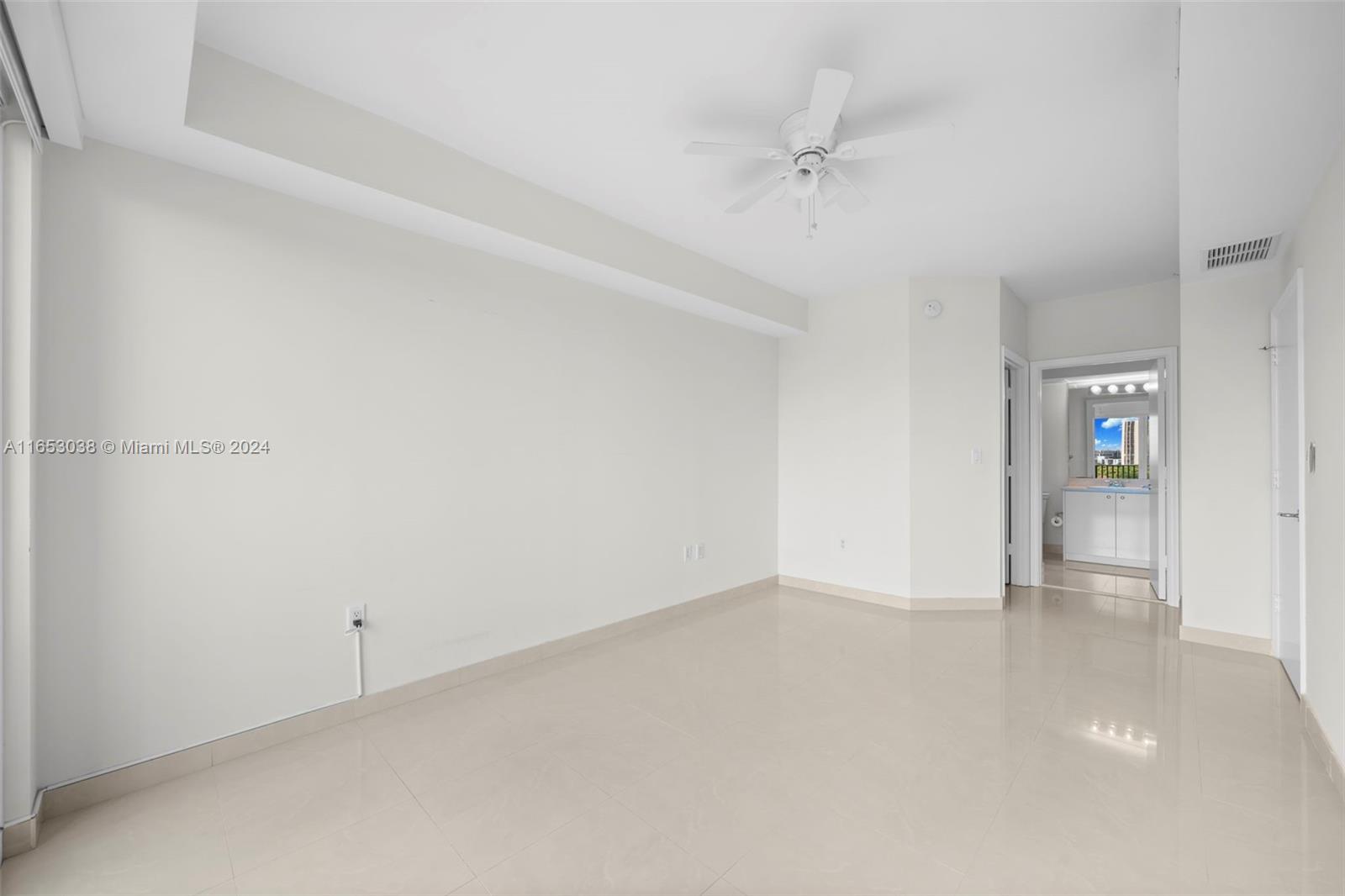 TURNBERRY VILLAGE SO TOWE - Residential