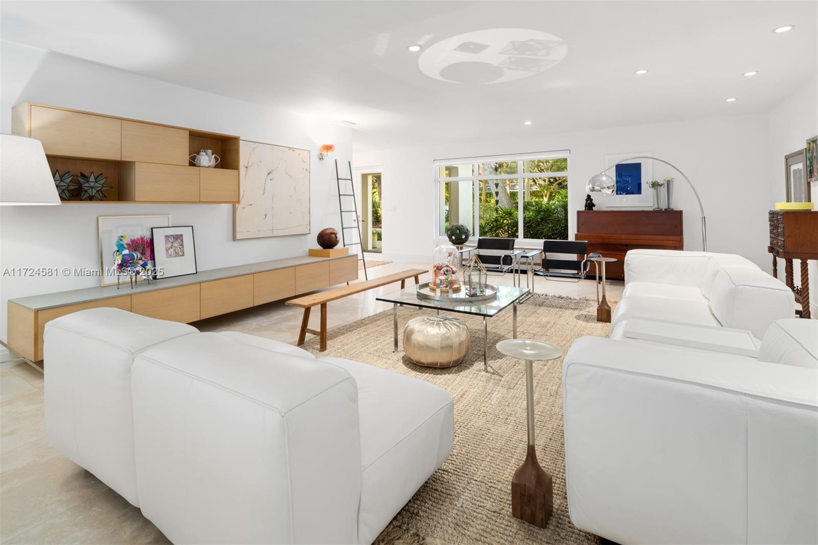 PARKWAY HOMESITES - Residential