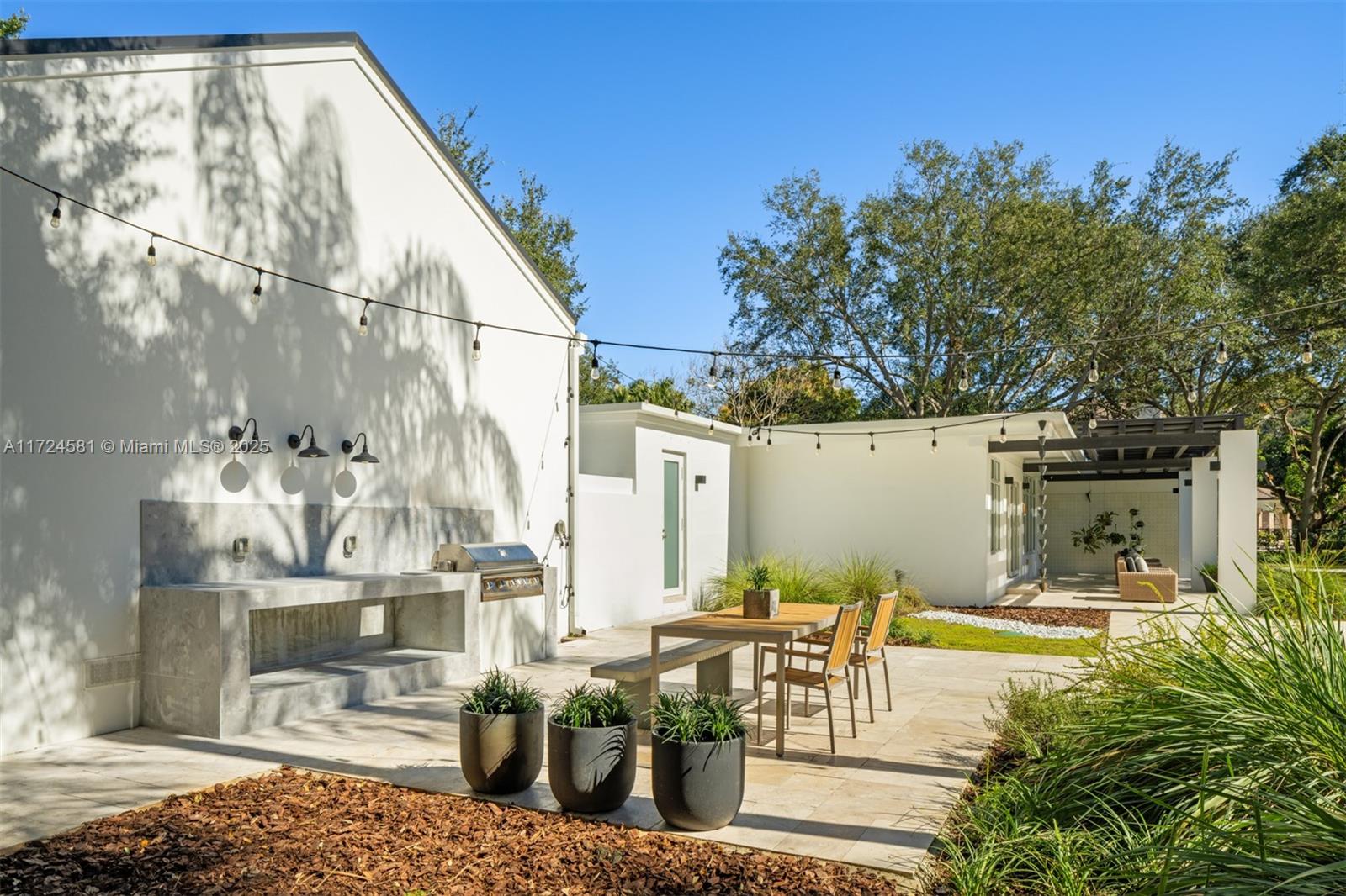 PARKWAY HOMESITES - Residential
