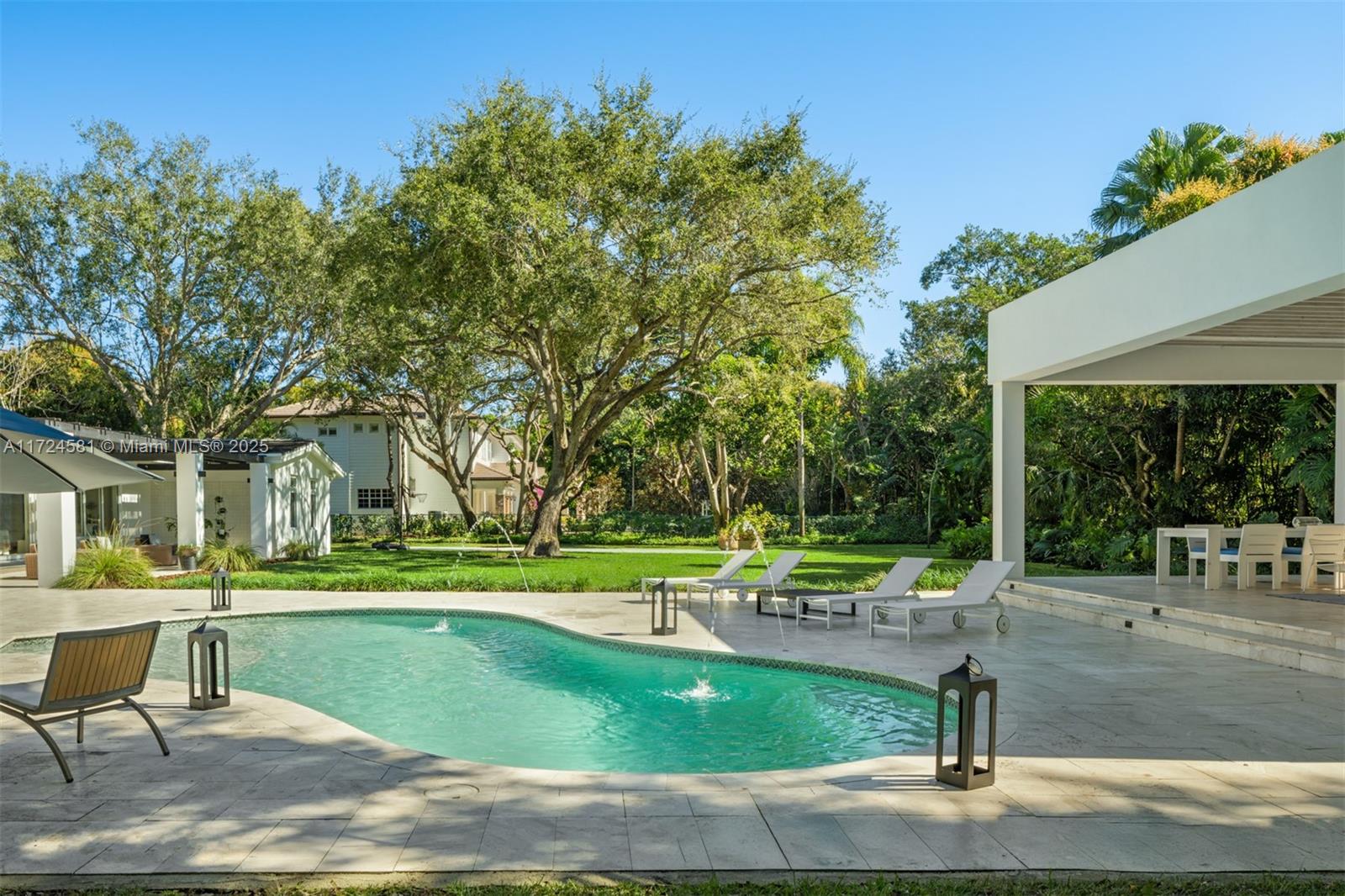 PARKWAY HOMESITES - Residential