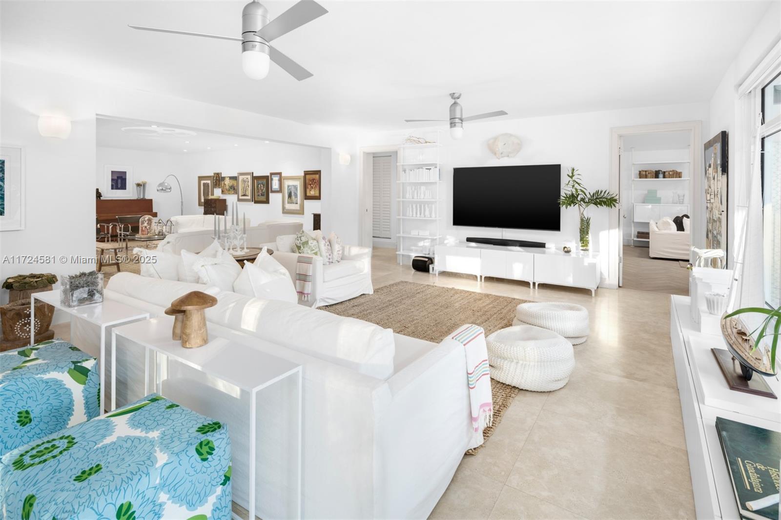PARKWAY HOMESITES - Residential