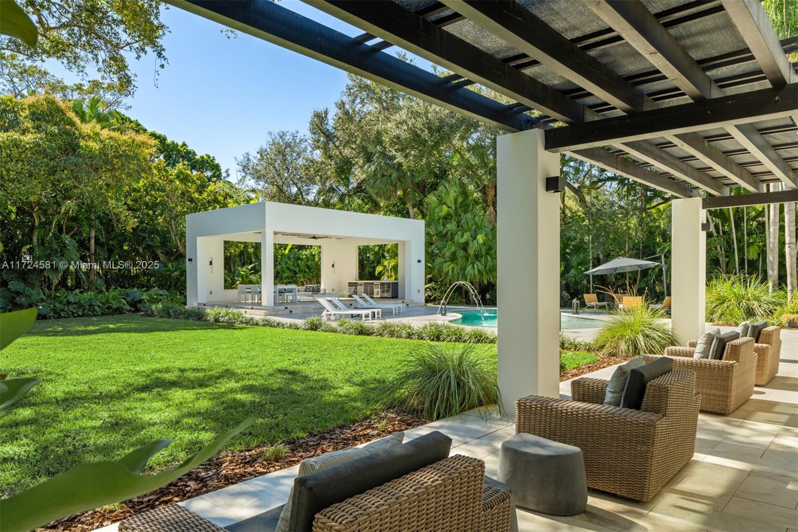 PARKWAY HOMESITES - Residential