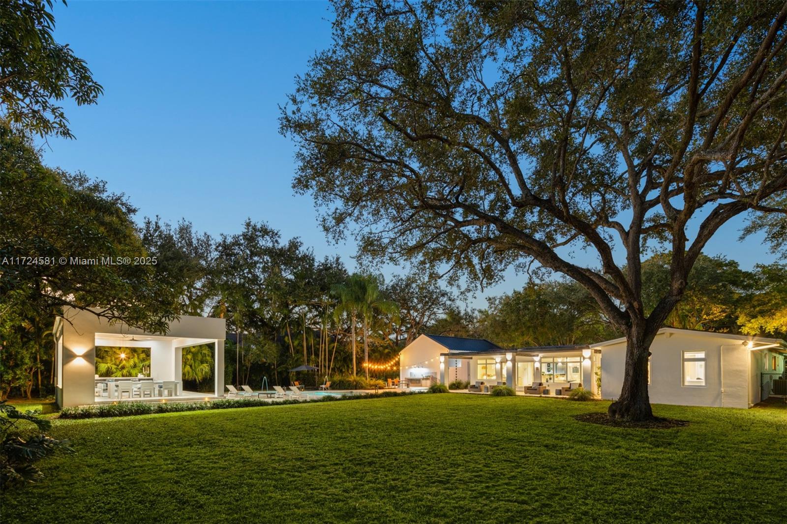 PARKWAY HOMESITES - Residential