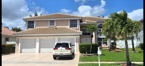 Photo of 18341 NW 10th St, Pembroke Pines, FL 33029 (MLS # A11999202)