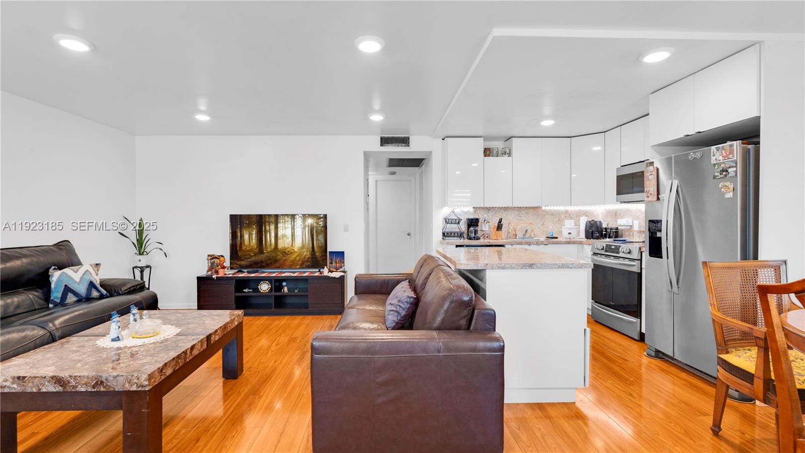 NEW HAMPTON AT CENTURY VI - Residential