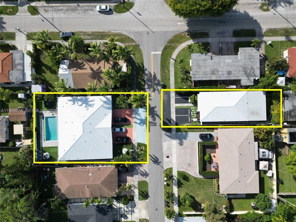 Photo of 806 NE 6th St, Hallandale Beach, FL 33009 (MLS # A11949776)