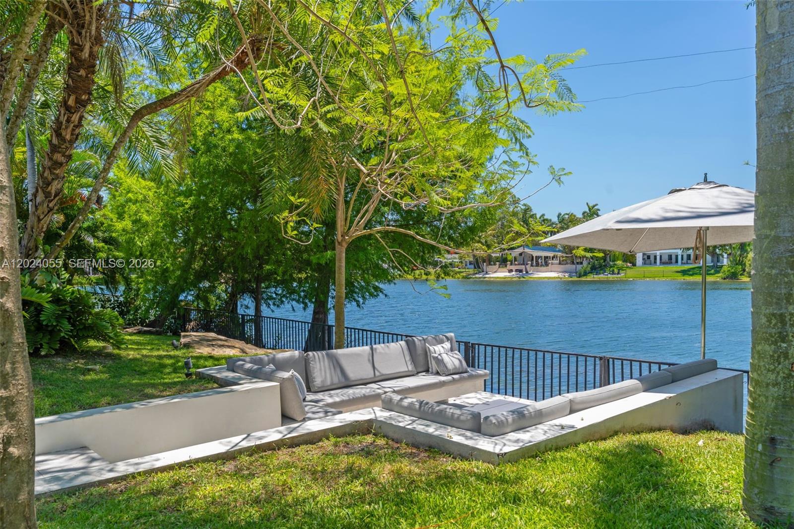 LAKE SHELDON - Residential