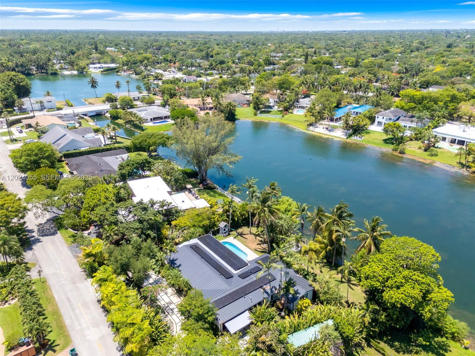 LAKE SHELDON - Residential