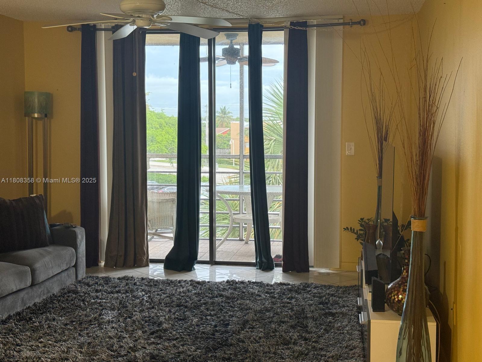 COURTYARDS OF BROWARD CON - Residential