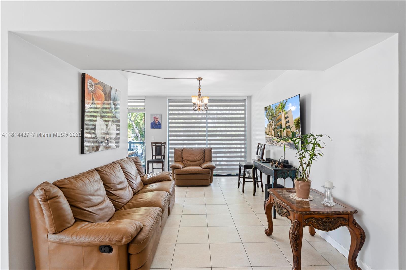 INTERNATIONAL PARK I COND - Residential