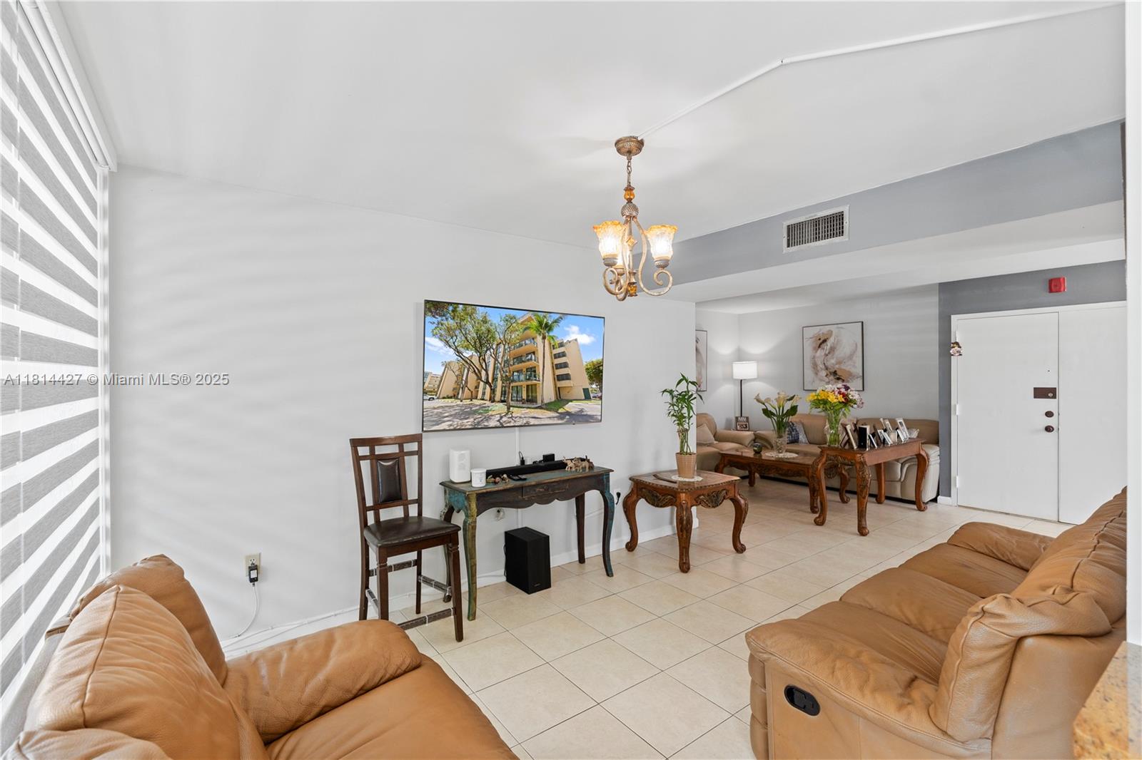 INTERNATIONAL PARK I COND - Residential