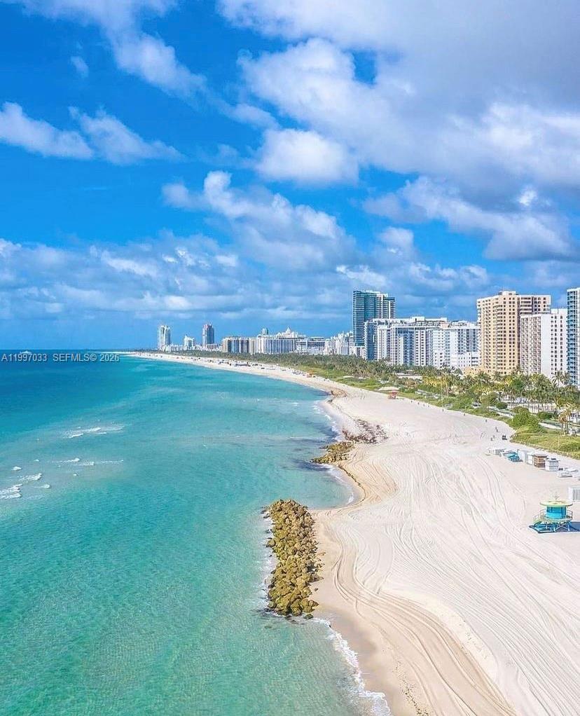 KENNEDY HOUSE CONDO - Residential