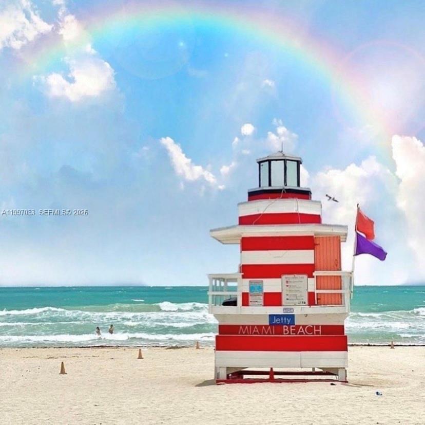 KENNEDY HOUSE CONDO - Residential