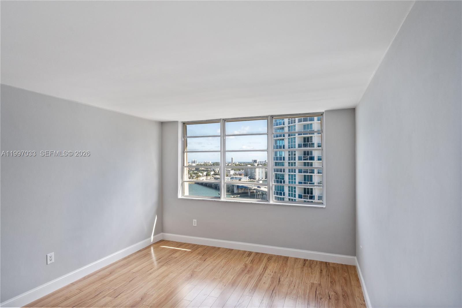 KENNEDY HOUSE CONDO - Residential