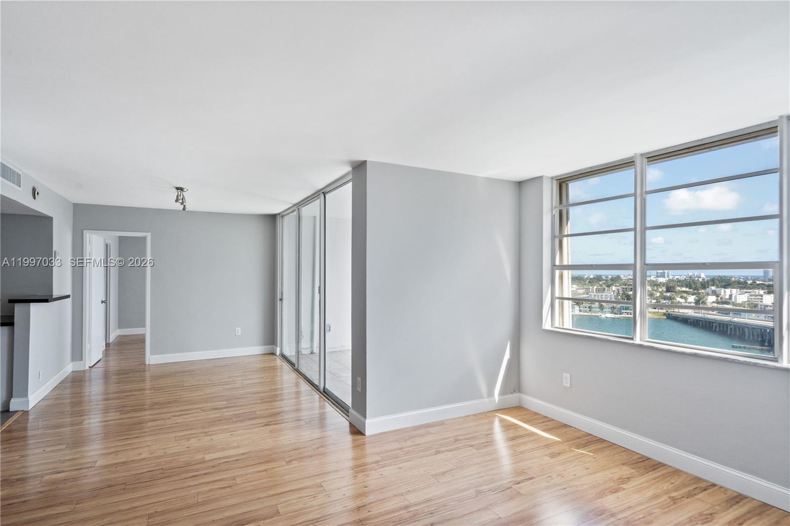 KENNEDY HOUSE CONDO - Residential