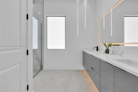 Tiny photo for 3406 29th ST SW, Lehigh Acres, FL 33976 (MLS # A12006590)