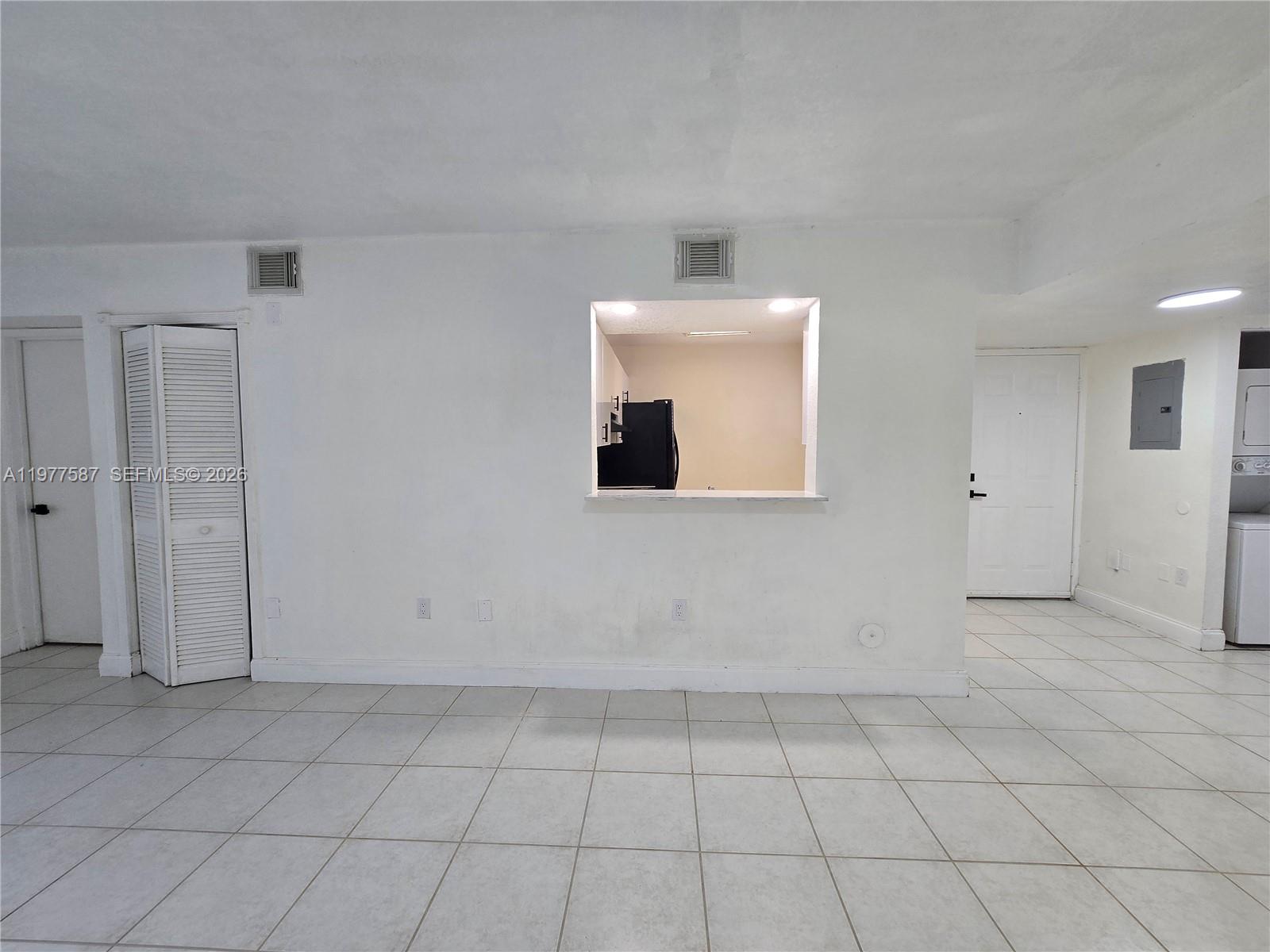 VILLA REAL CONDO NO 7 - Residential