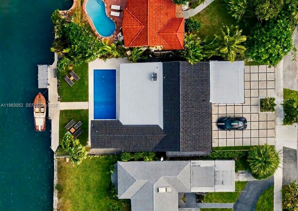 Photo of 1560 Cleveland Rd, Miami Beach, FL 33141 (MLS # A11983052)