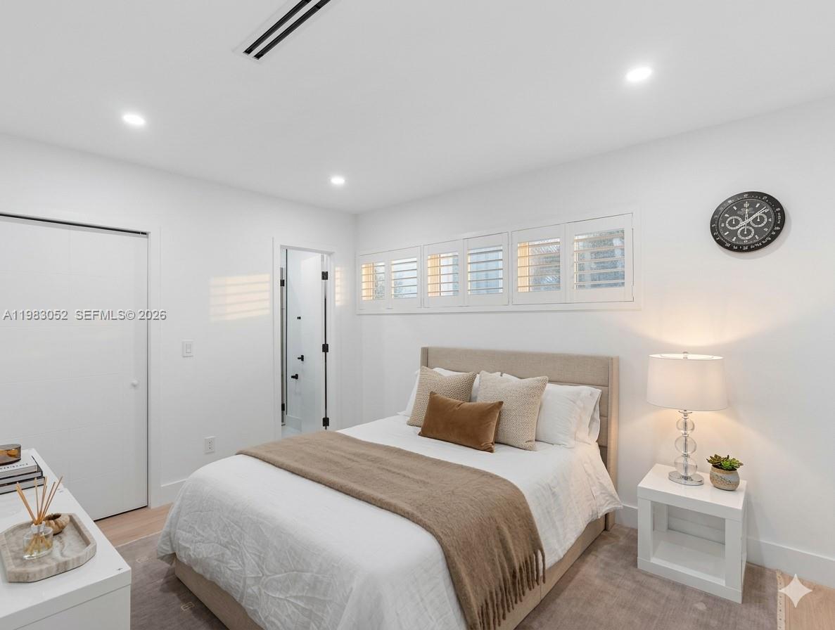 BISCAYNE POINT - Residential