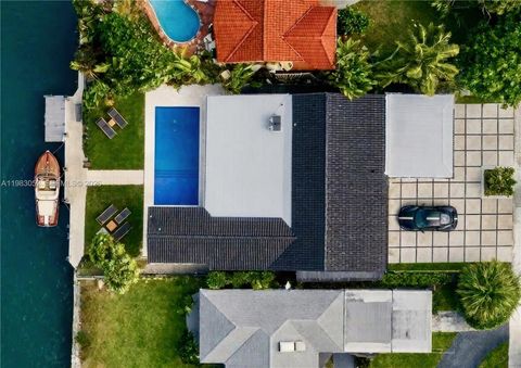 1560 Cleveland Rd Miami Beach FL 33141