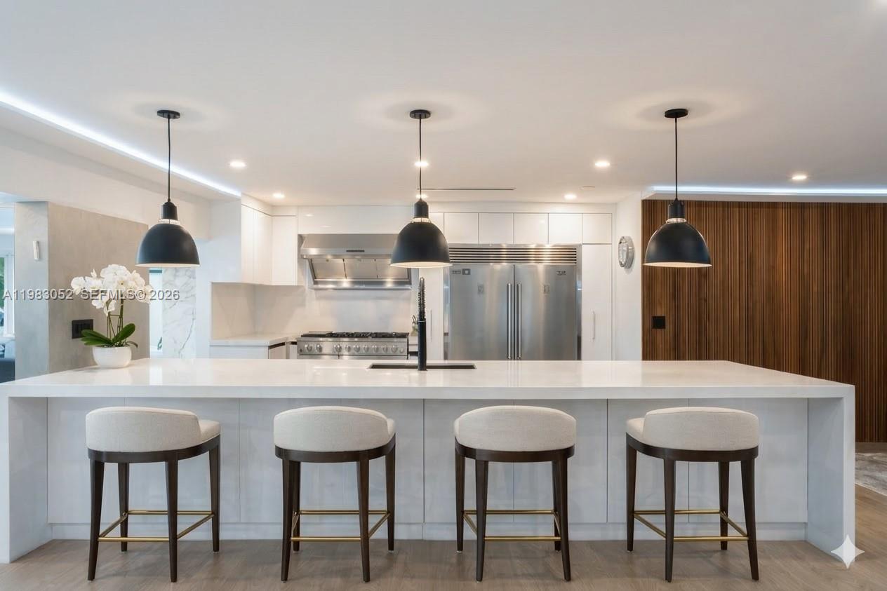 BISCAYNE POINT - Residential