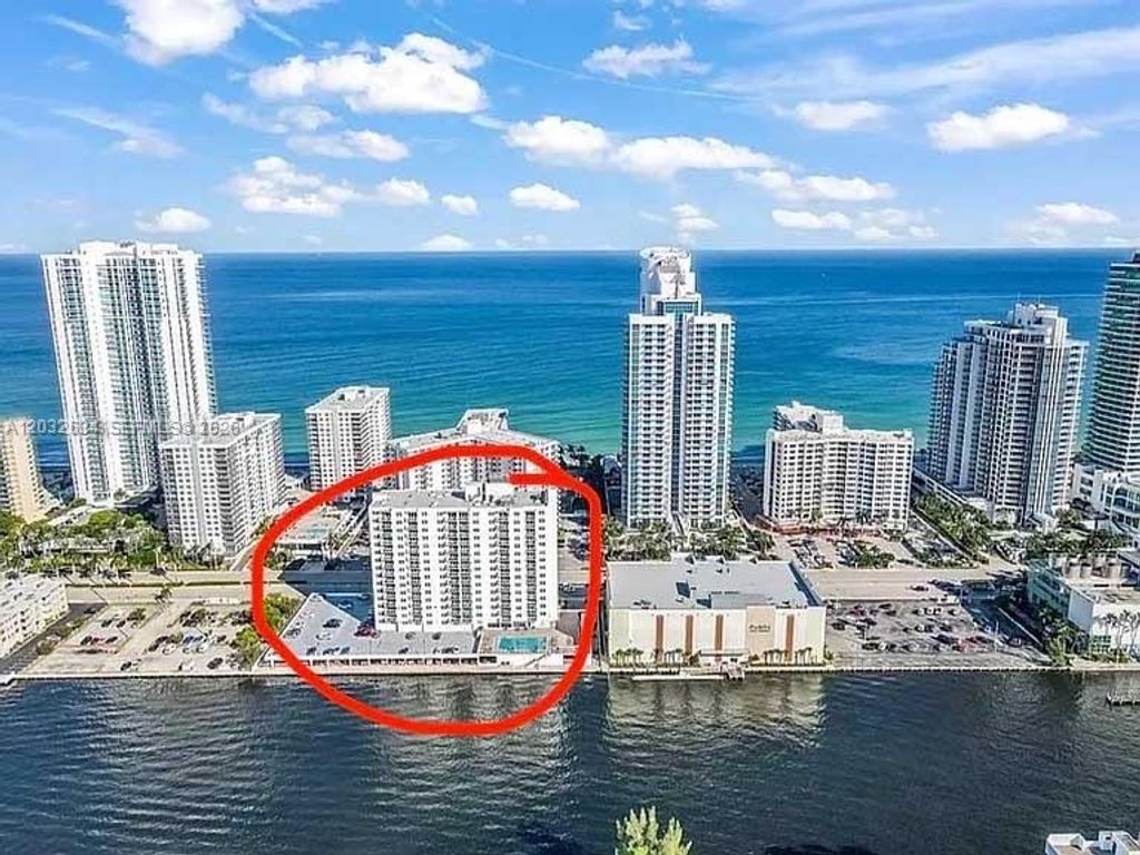 Photo of 3000 S Ocean Dr #420, Hollywood, FL 33019 (MLS # A12032634)