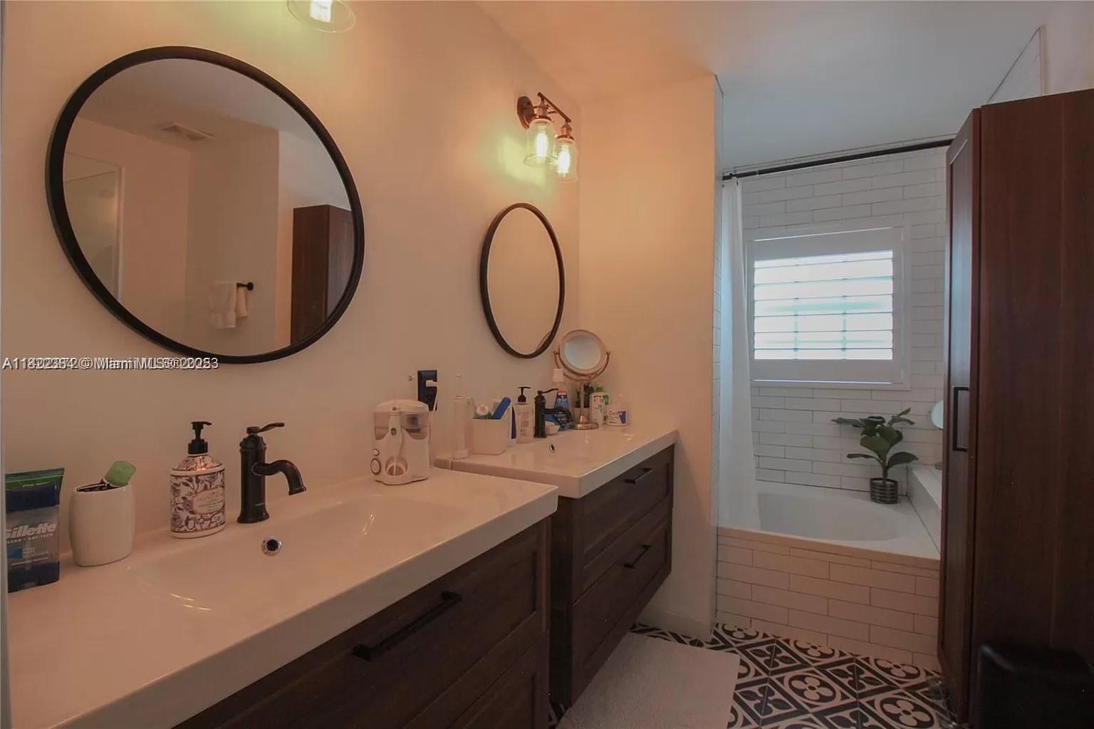 WYNDHAM HEIGHTS - Residential