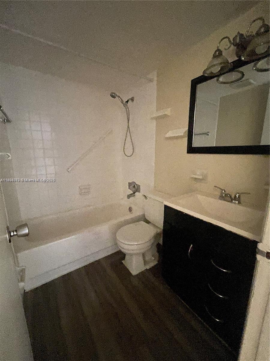 CANAL GROVES CONDO - Residential Lease