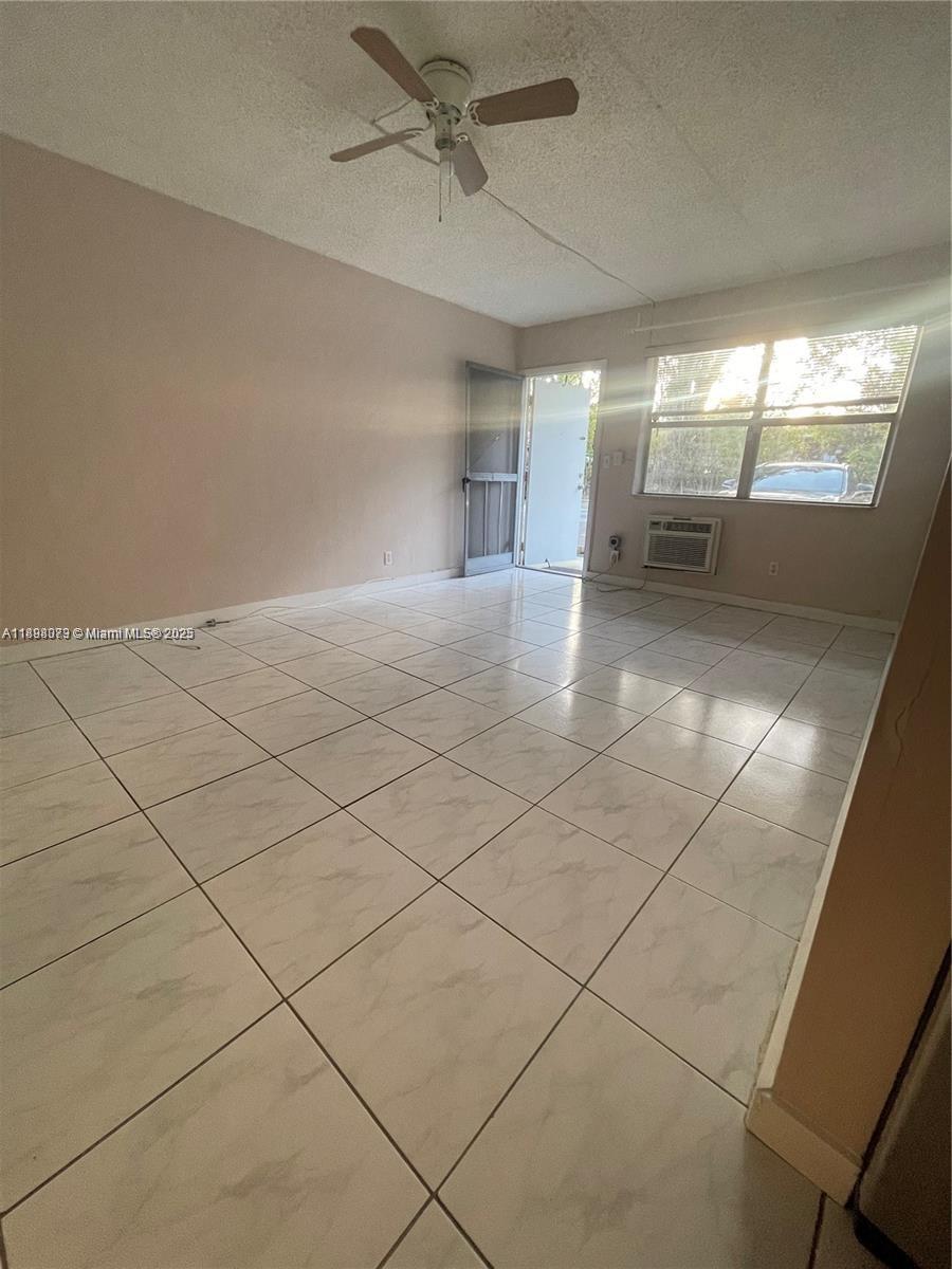 CANAL GROVES CONDO - Residential Lease