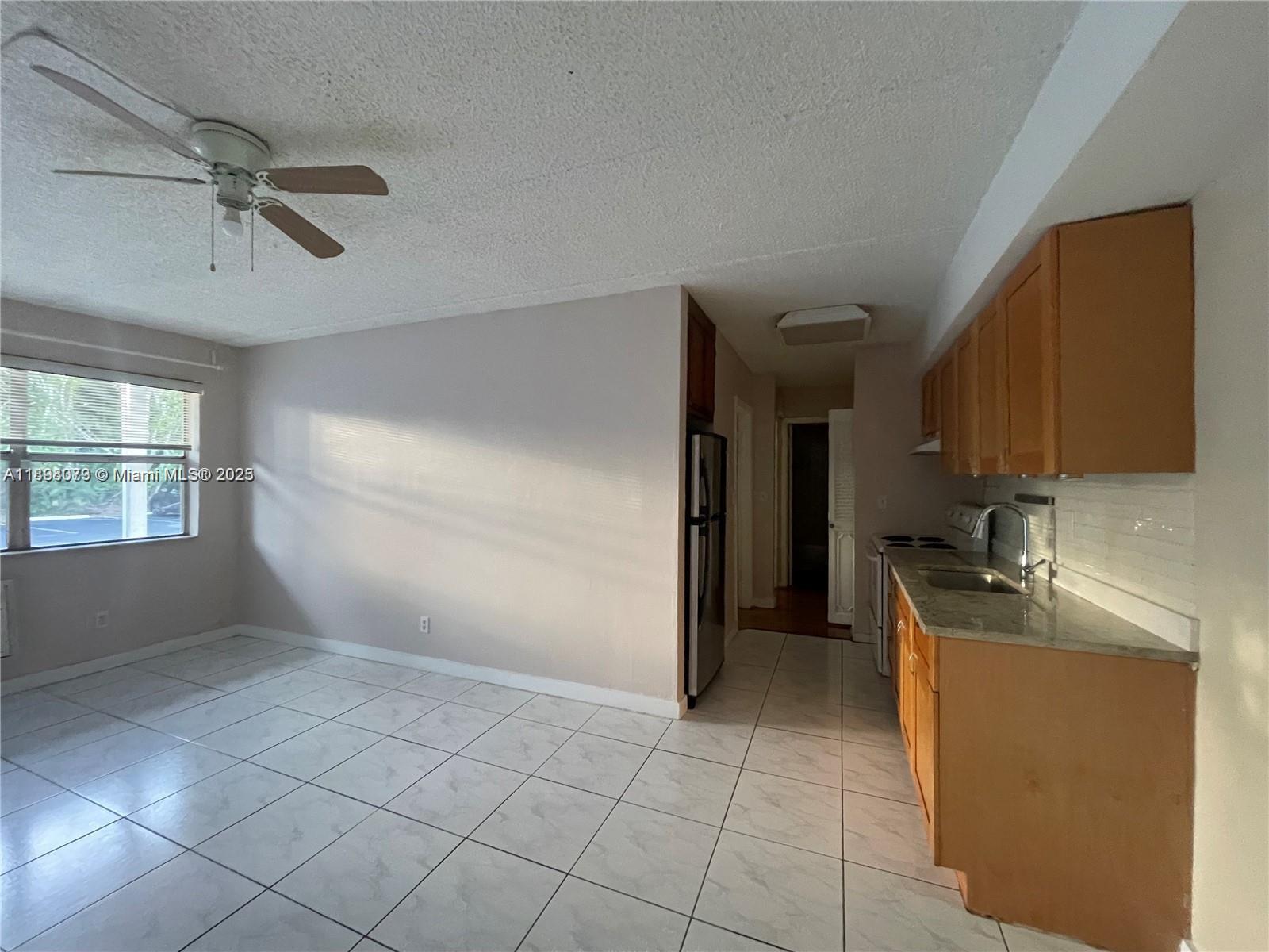 CANAL GROVES CONDO - Residential Lease