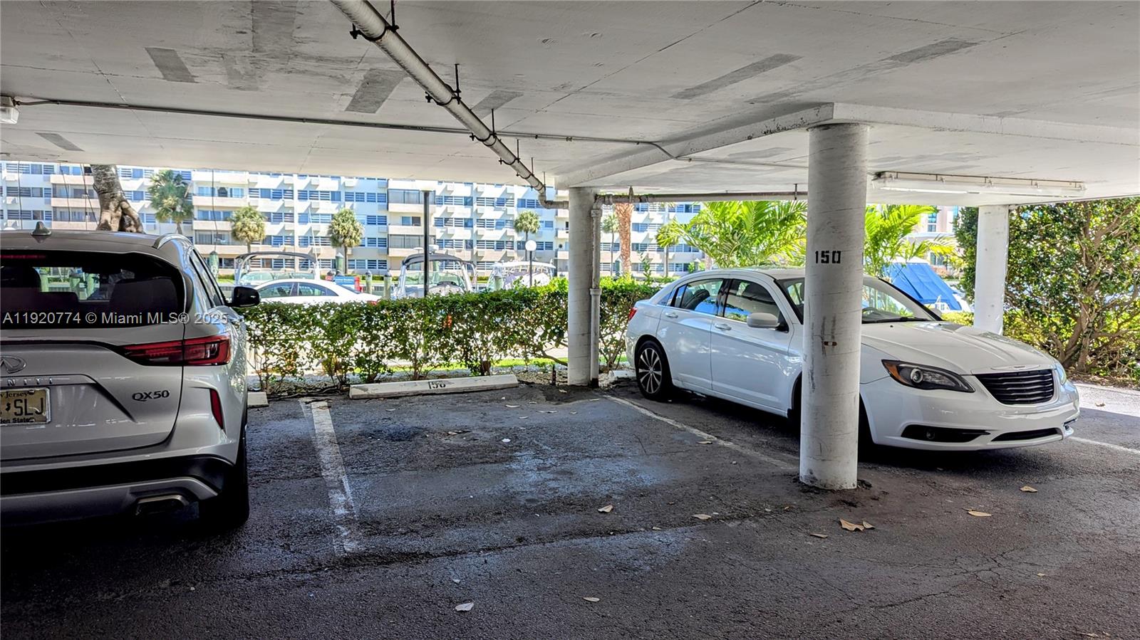 ARLEN HOUSE CONDO - Residential