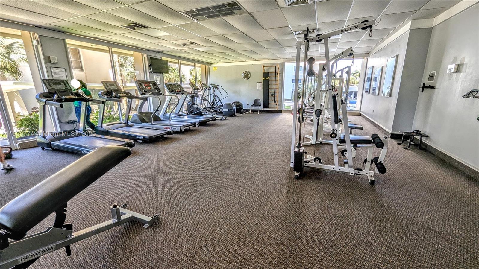 ARLEN HOUSE CONDO - Residential