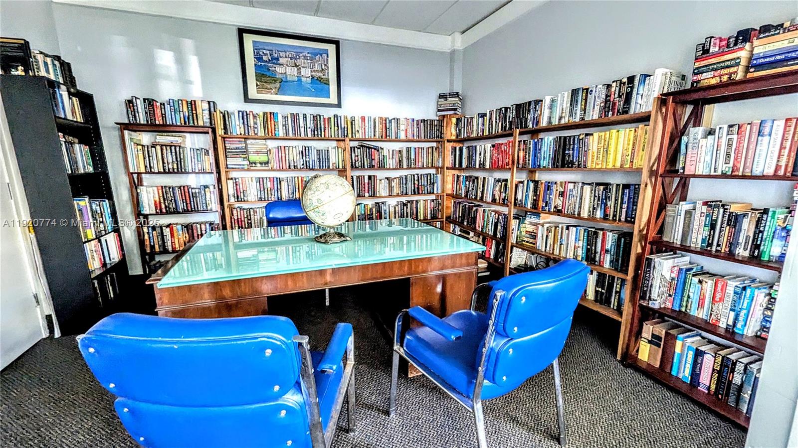 ARLEN HOUSE CONDO - Residential