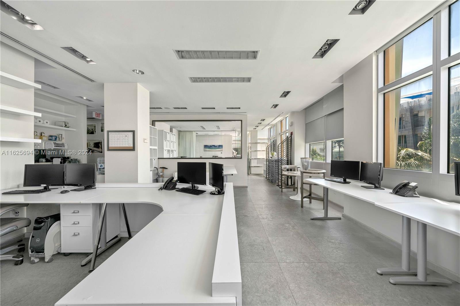 1451 Ocean Dr CU-204