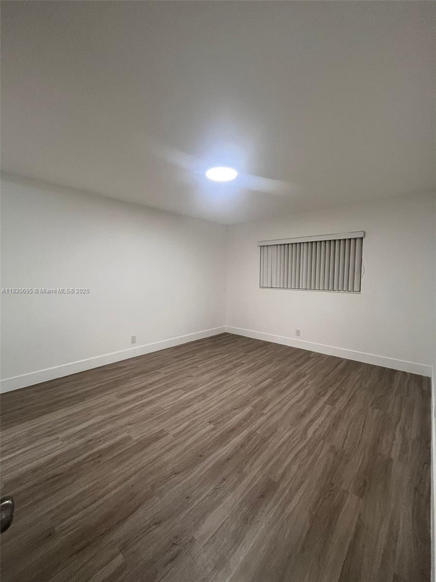 JASMINE GARDENS CONDO INC - Residential Lease