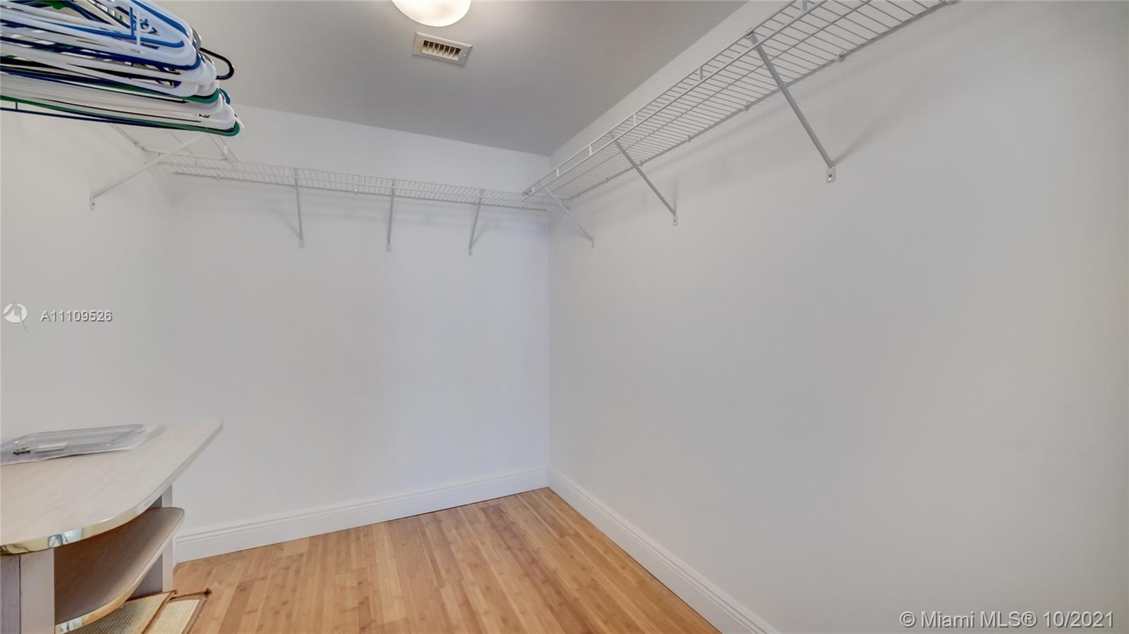 The Club at Brickell Bay - Residential