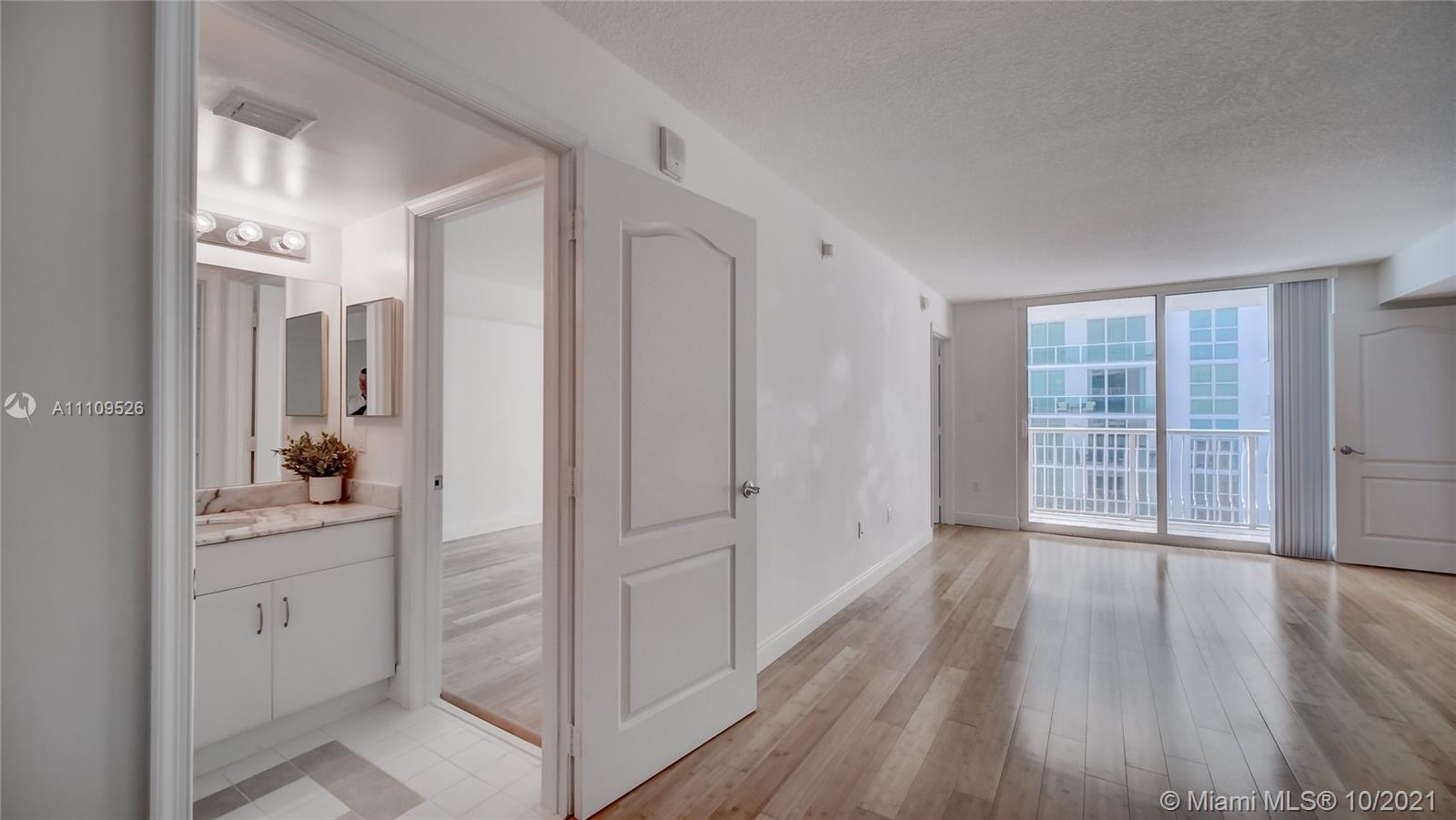 The Club at Brickell Bay - Residential