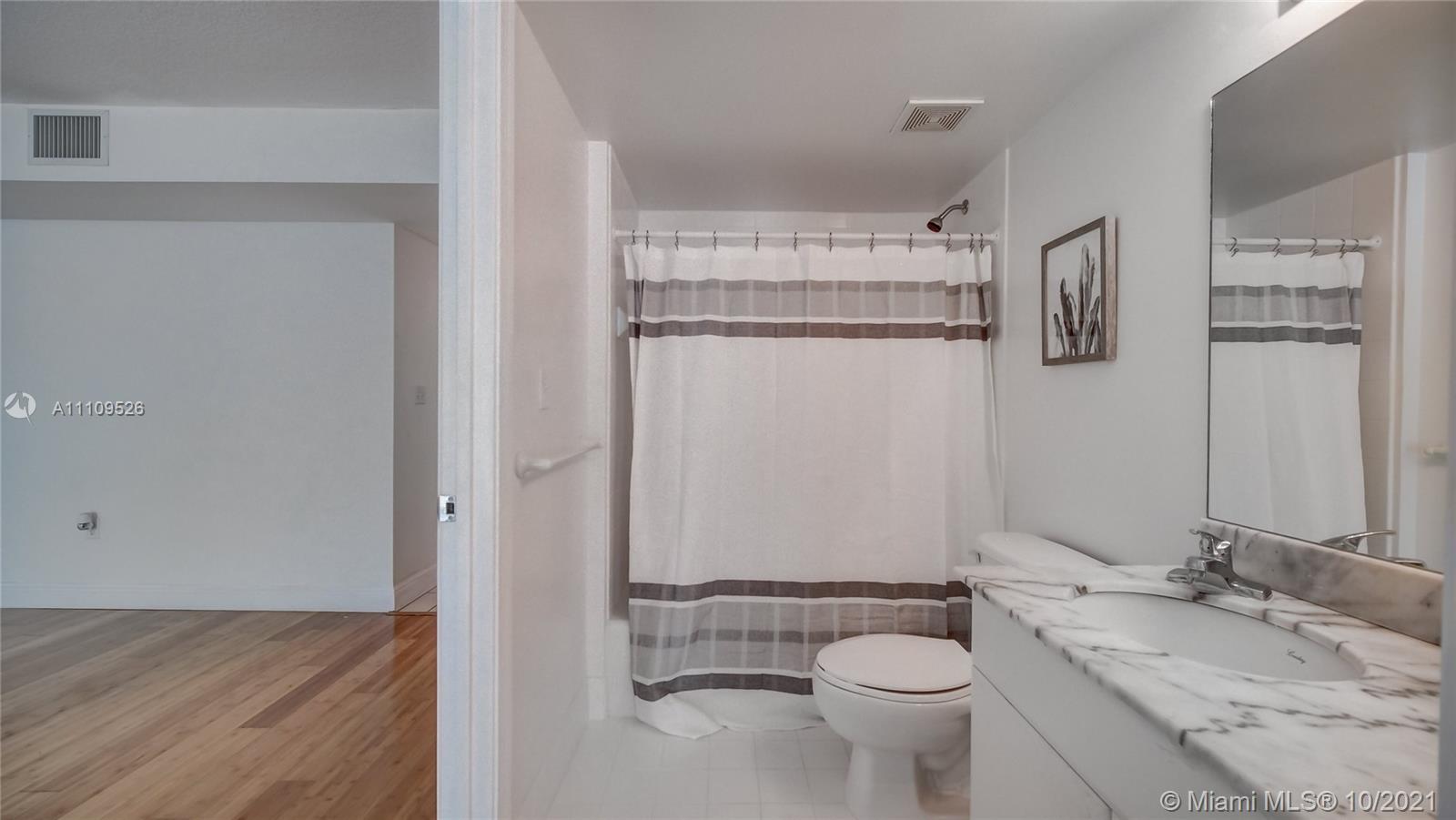 The Club at Brickell Bay - Residential