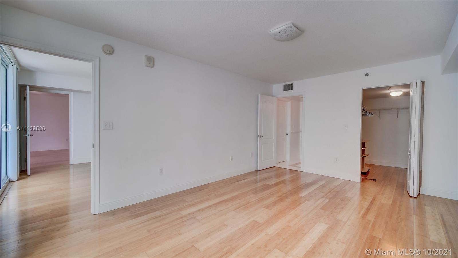 The Club at Brickell Bay - Residential