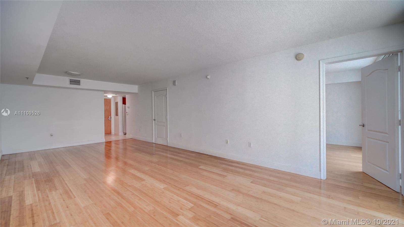 The Club at Brickell Bay - Residential