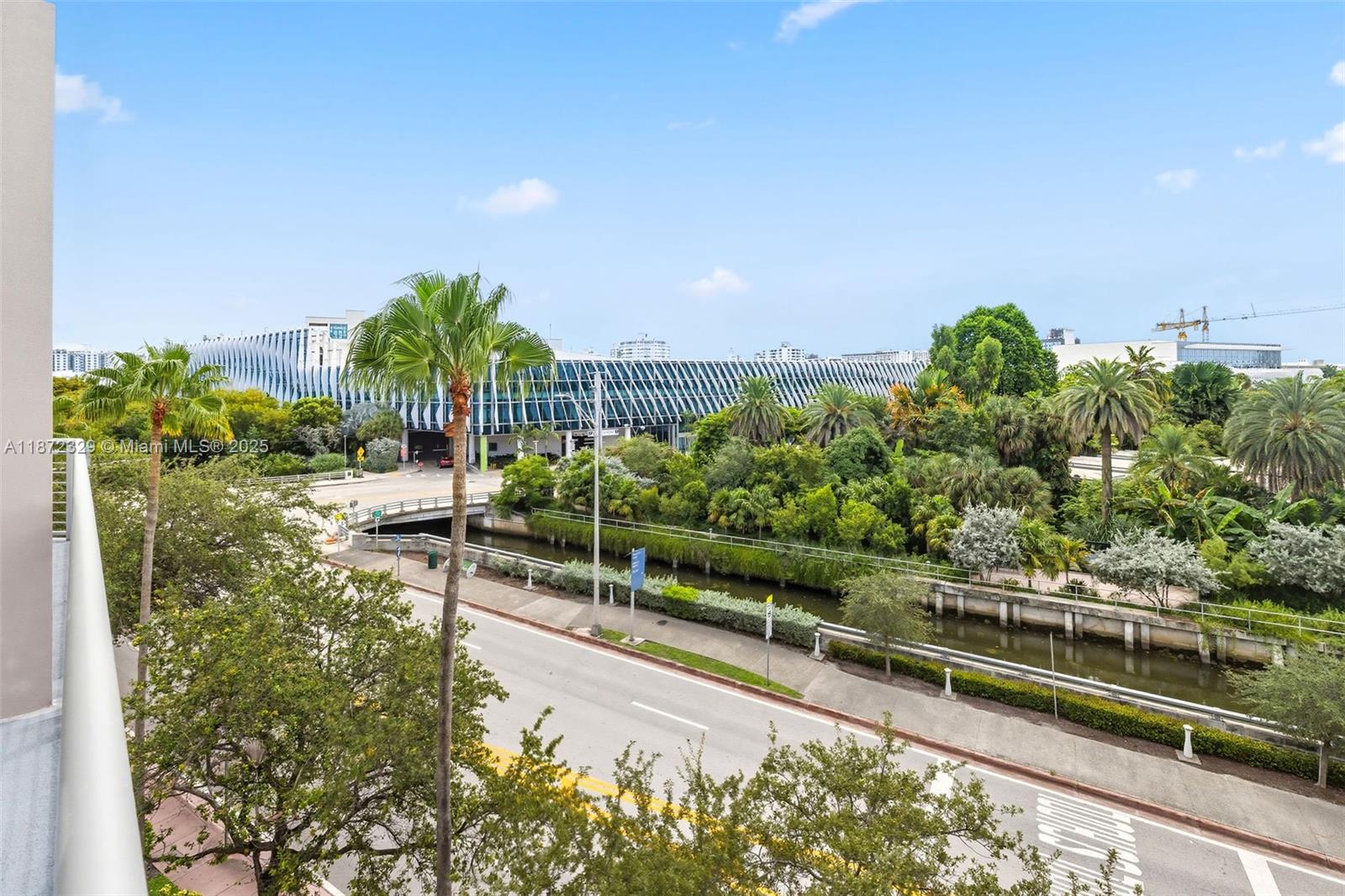 THE MERIDIAN CONDO - Residential