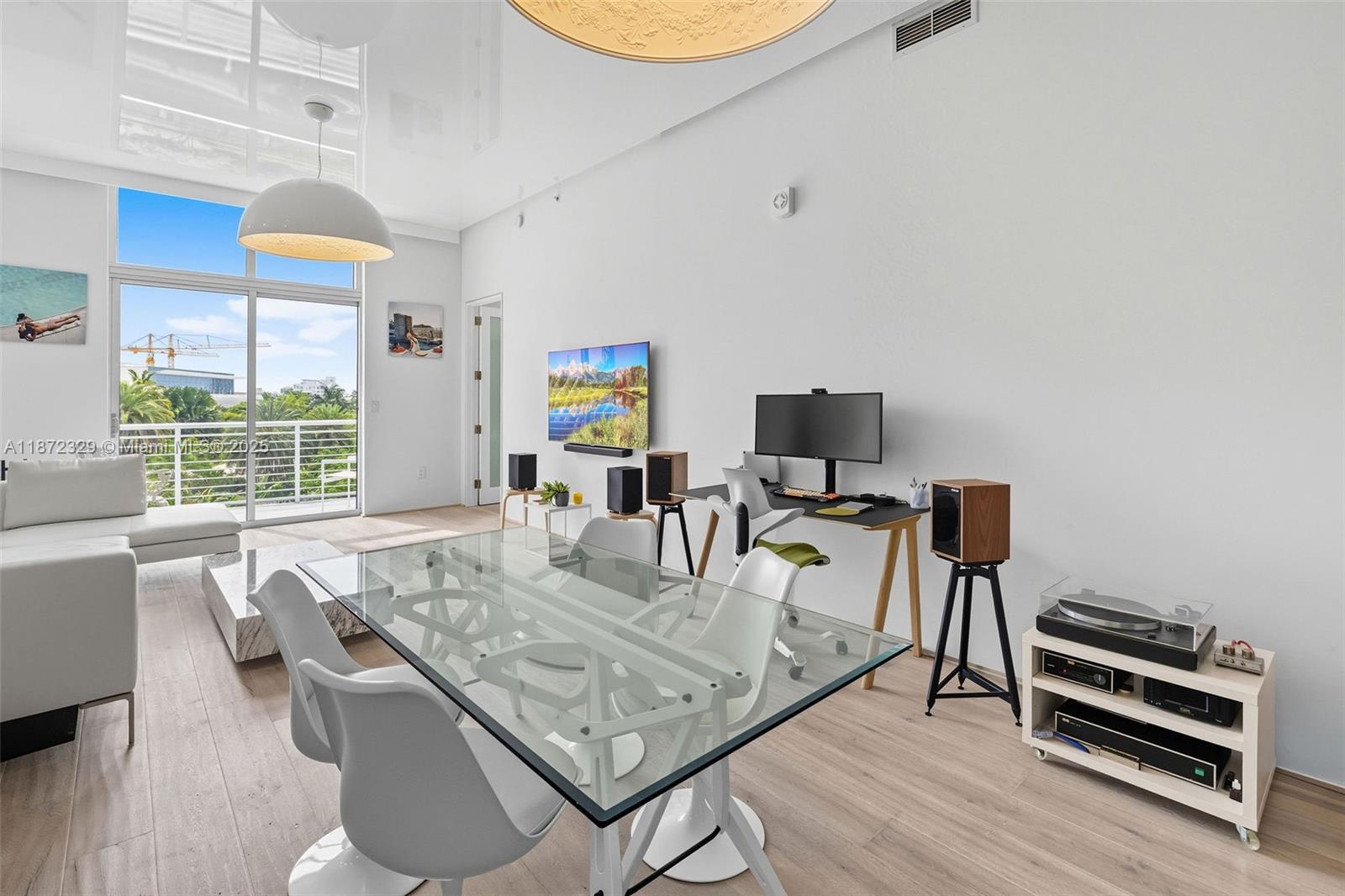 2001 Meridian Ave 518