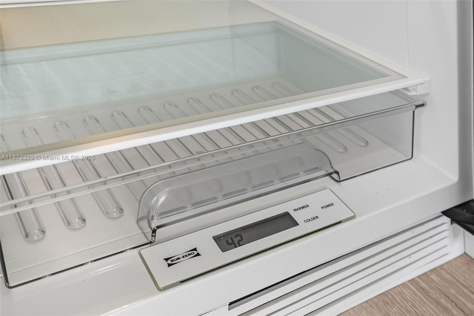 THE MERIDIAN CONDO - Residential