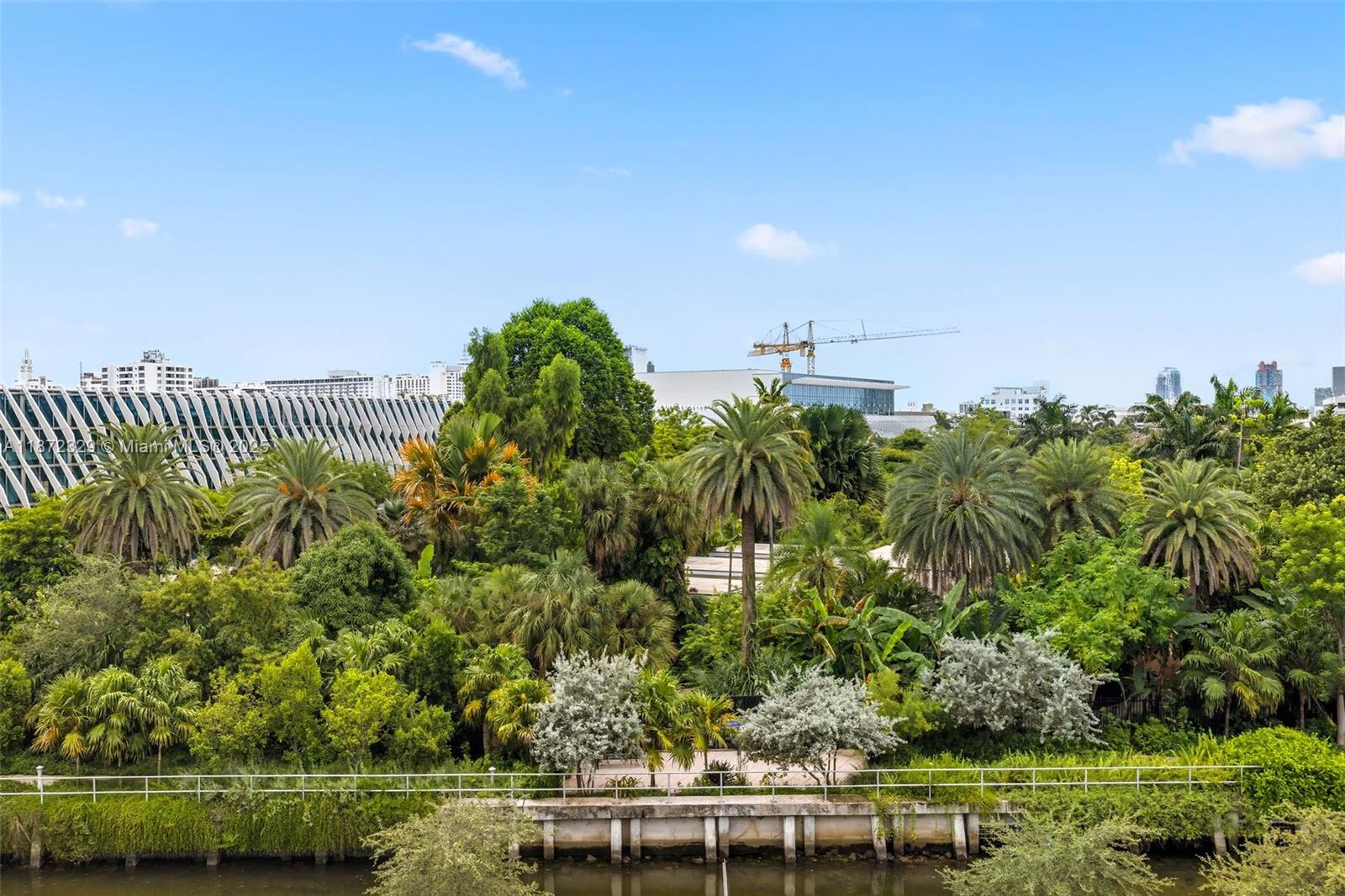 THE MERIDIAN CONDO - Residential