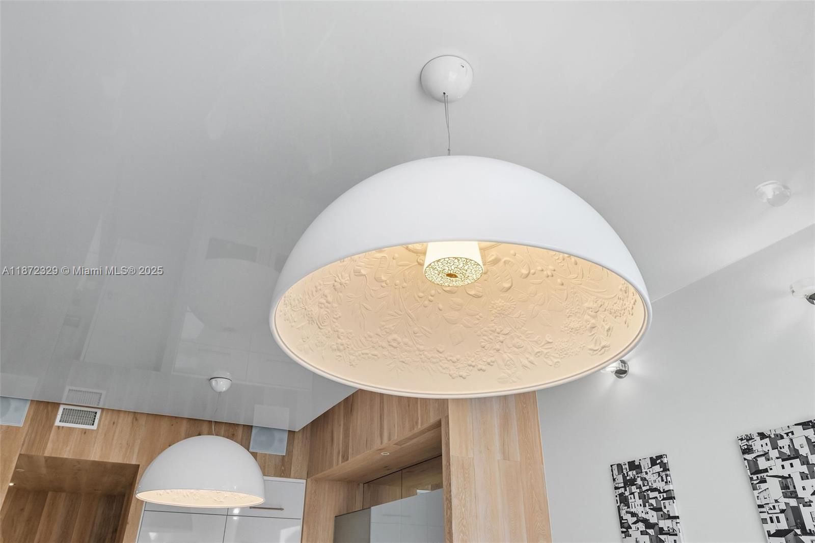 THE MERIDIAN CONDO - Residential