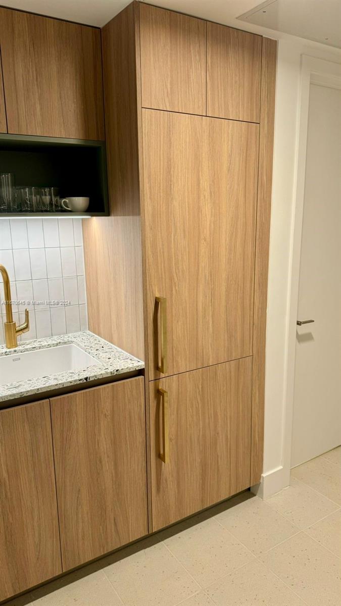 Natiivo / Gale Residences - Residential Lease